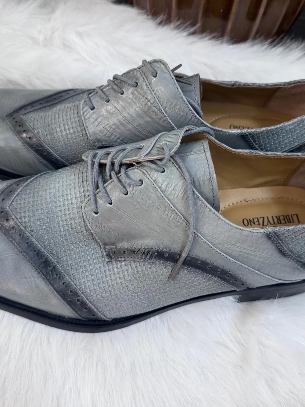 Men's Silver Textured Derby Shoes - Modern Dress Style